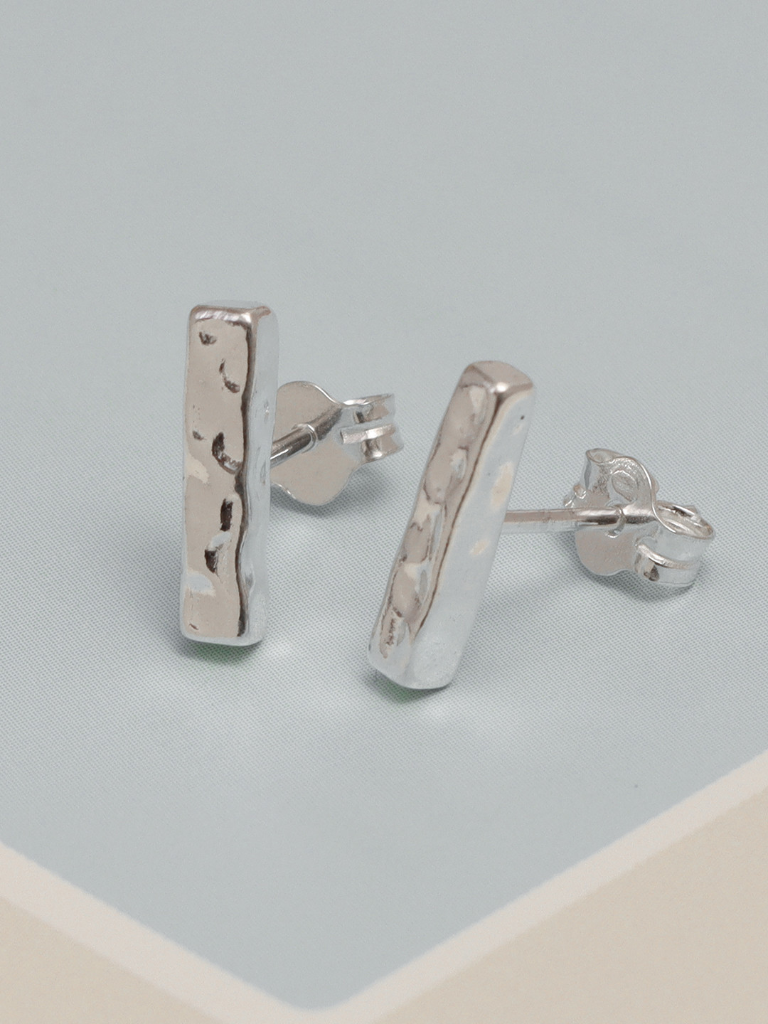 LeCalla 925 Sterling Silver-Plated Hammered Minimalist Flat Bar Studs