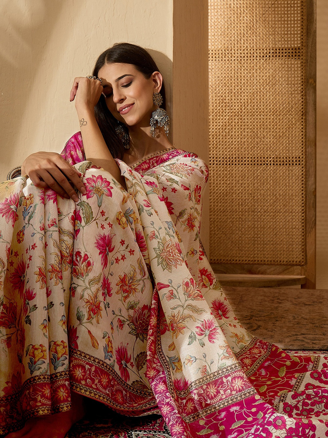 Sangria Beige Pure Linen Printed Sarees