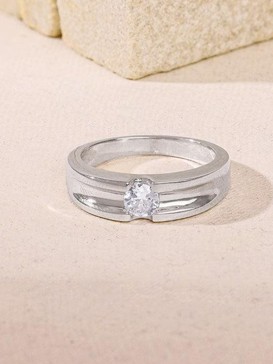 GIVA Men 925 Sliver Rhodium-Plated Zircon Studded Regal Grid Finger Ring