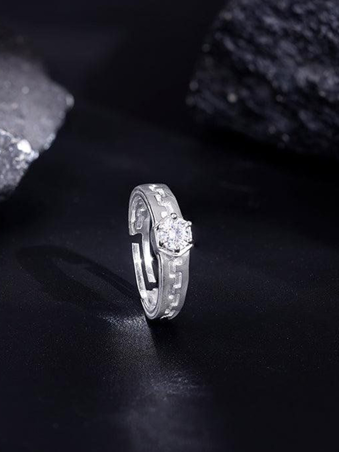 GIVA 925 Sliver Rhodium-Plated Zircon Classic Ring For Him