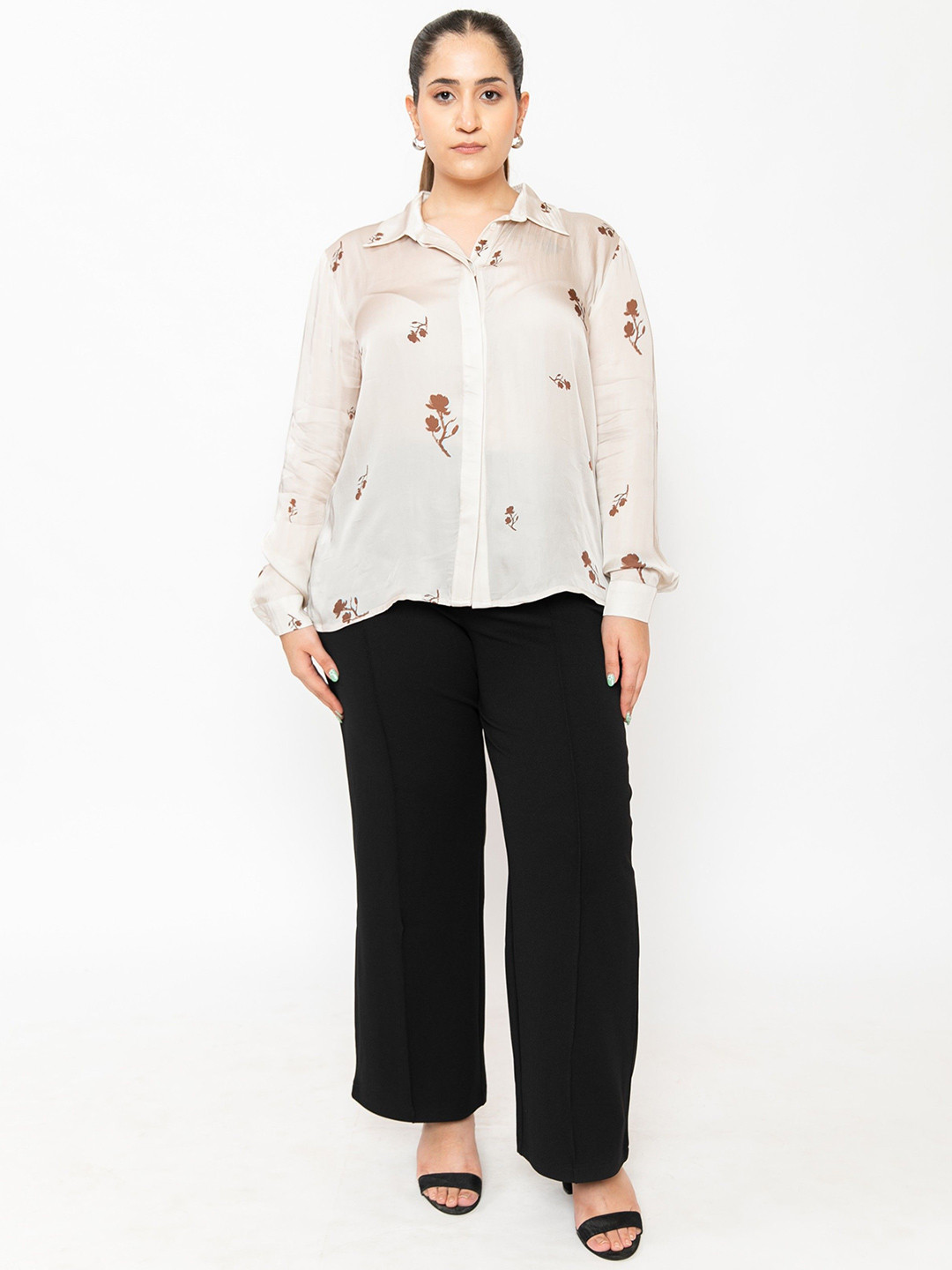 Contemponari Wild Flowers Floral Printed Shirt Collar Satin Top