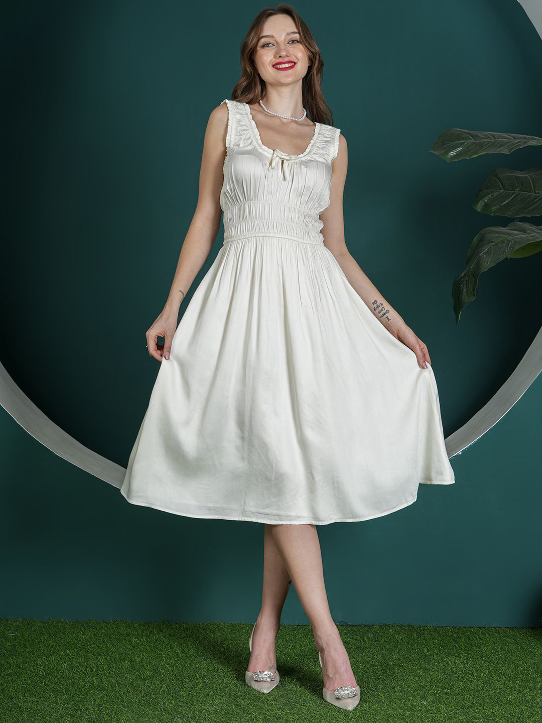 DEBONATELLA FALL COLLECTION Fit and Flare Midi Dress