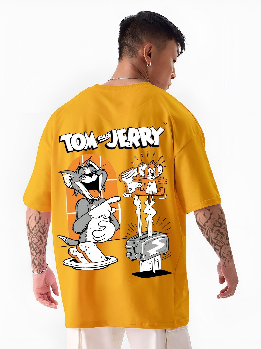 ANGERHOOD Graphic Tom And Jerry Printed Drop-Shoulder Sleeves Oversized Cotton T-shirt