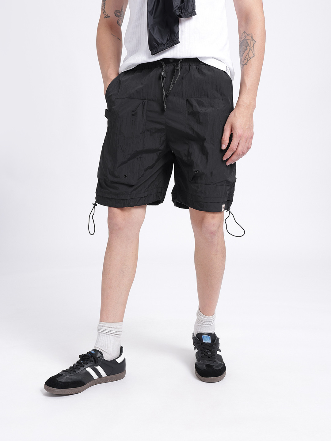 StyleCast x Revolte Men Mid-Rise Cargo Shorts with Toggle Hem