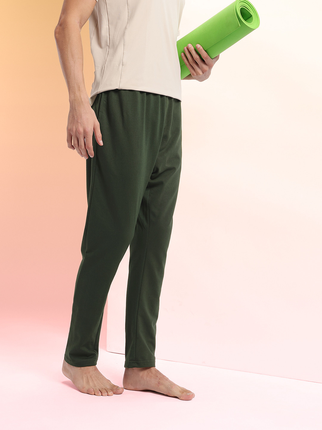 HRX by Hrithik Roshan Men Mid-Rise Regular Fit Yoga Track Pants