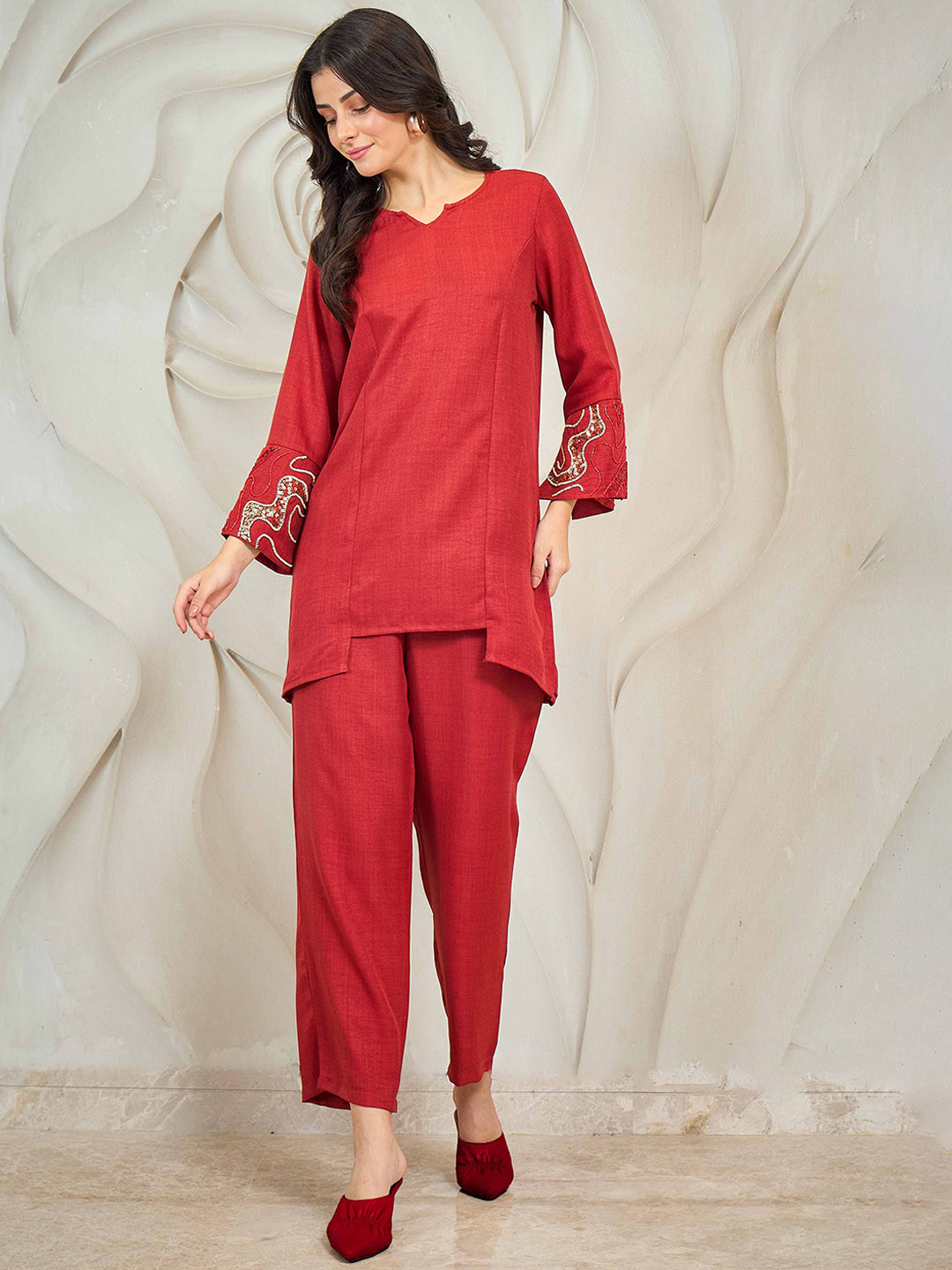 Athena Women Embroidered Panelled Beads and Stones Linen Kurta with Trousers
