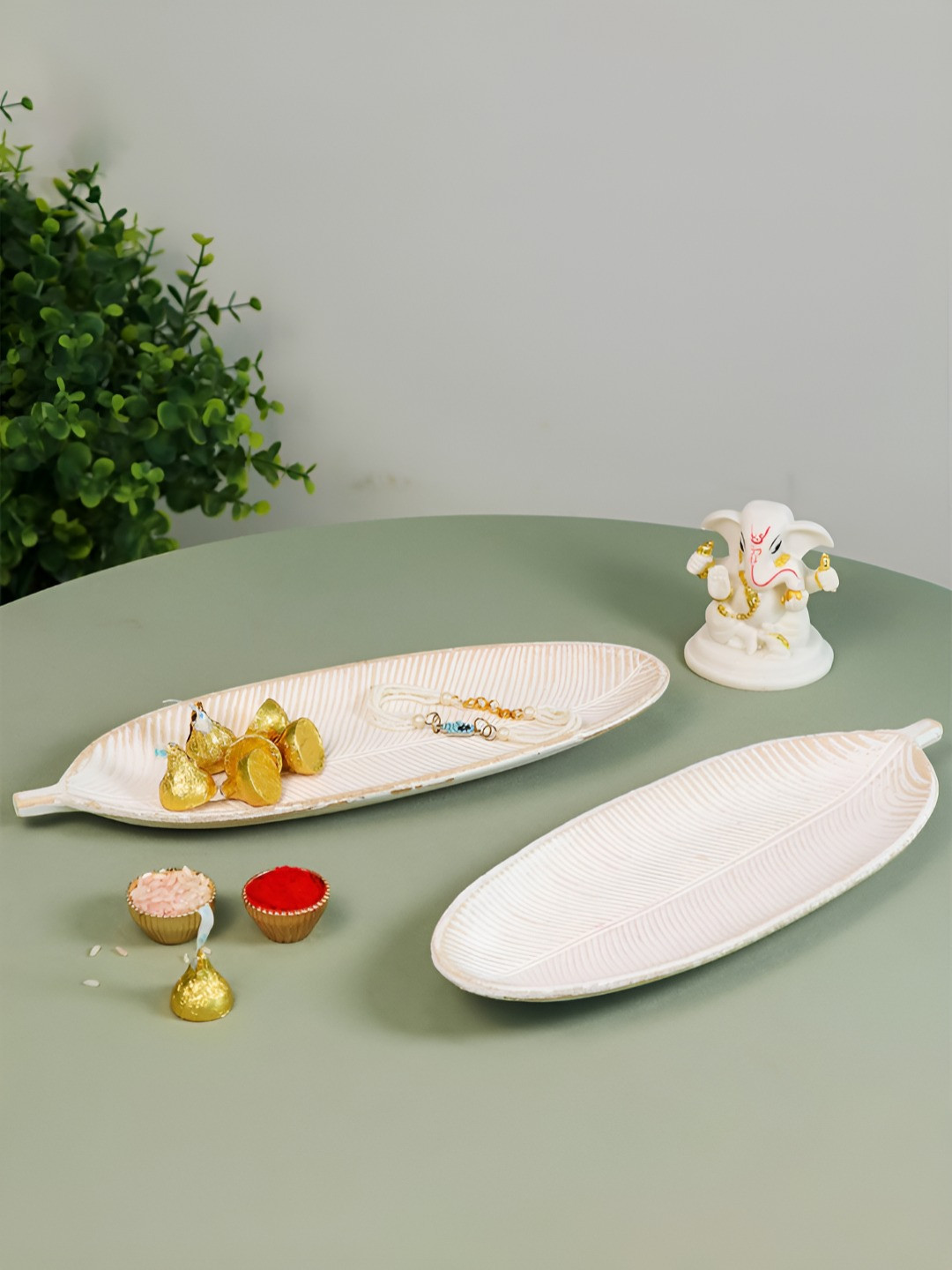 Art Street White 2 Pieces Easy to Clean Serving Trays