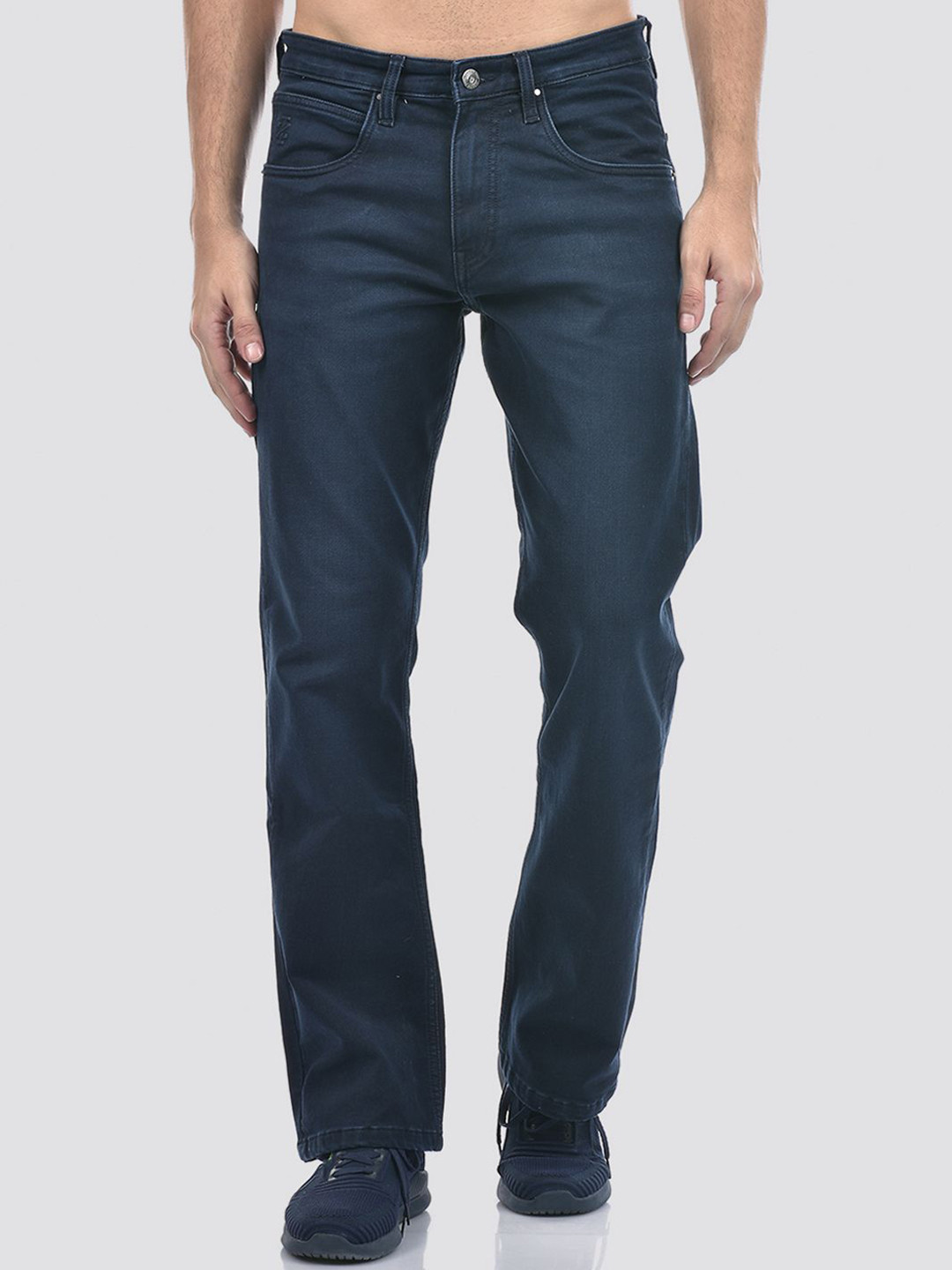 IZOD Men Bootcut Mid-Rise Stretchable Jeans