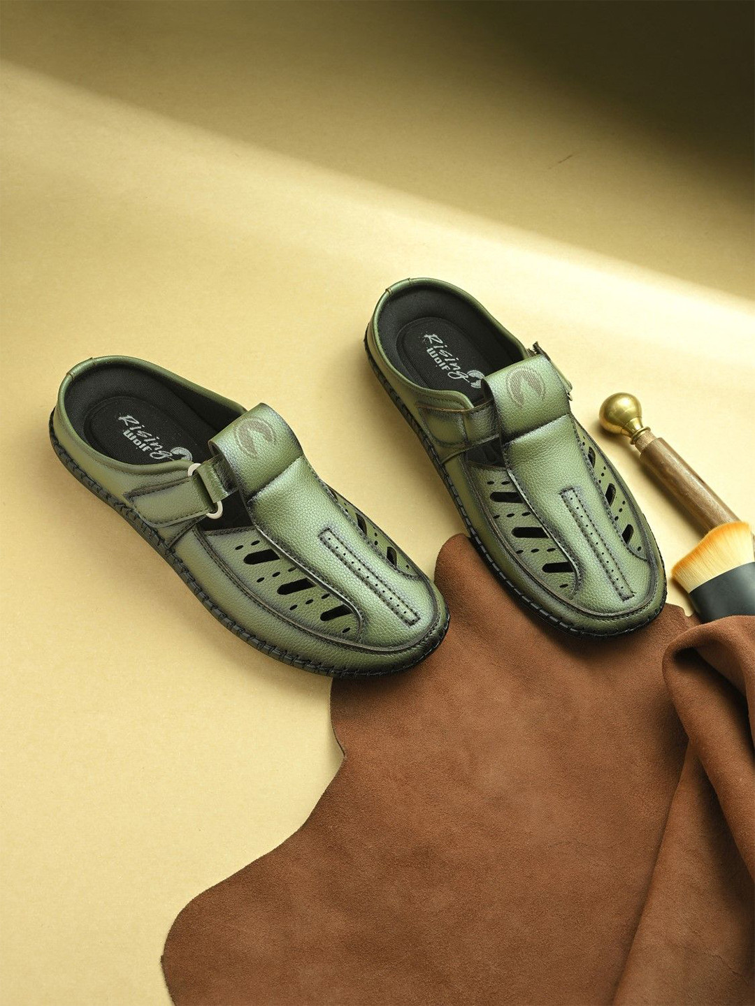 Rising Wolf Men Gladiators Sandals
