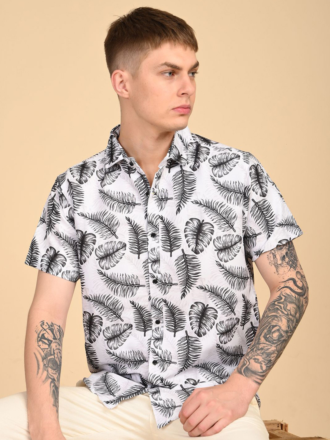 TIGER SNAKE Comfort Spread Collar Floral Printed Opaque Shirt