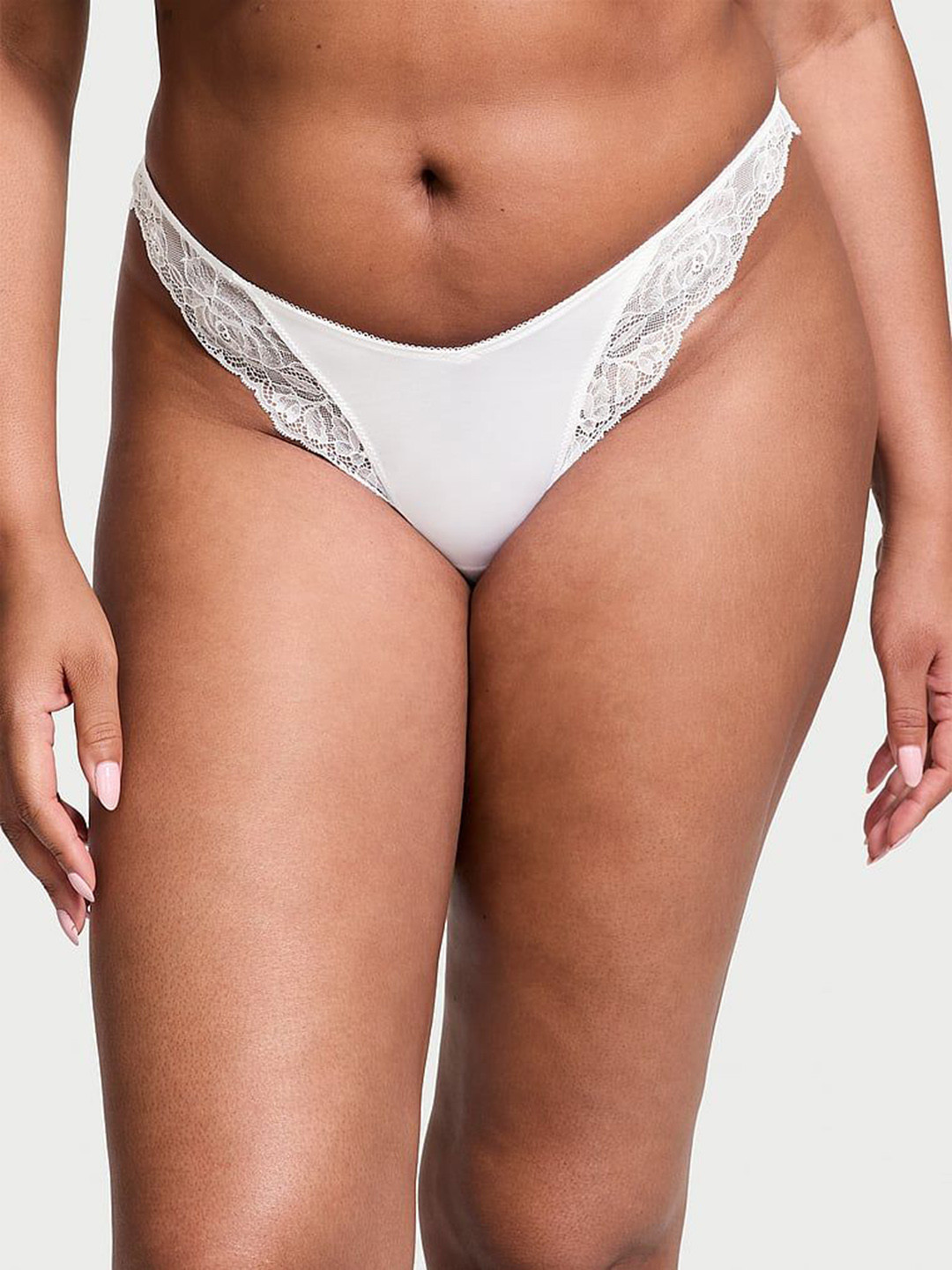 Victoria's Secret Women Lace-Trim Low-Rise Thongs Briefs
