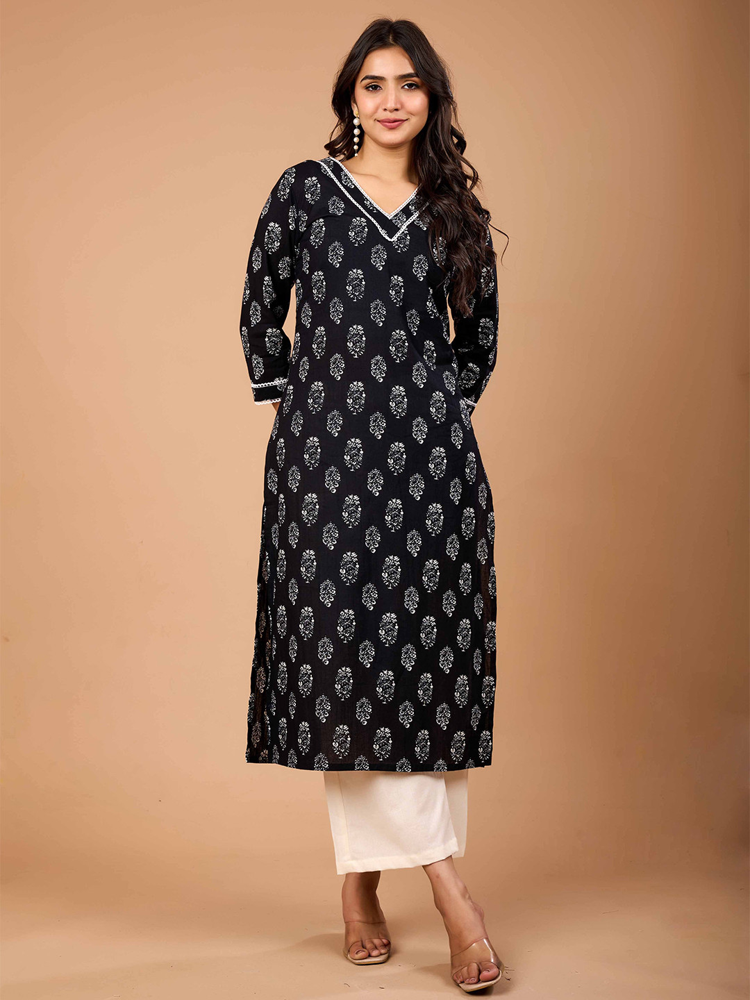 Le Mec Geometric Printed V-Neck A-Line Pure Cotton Kurta