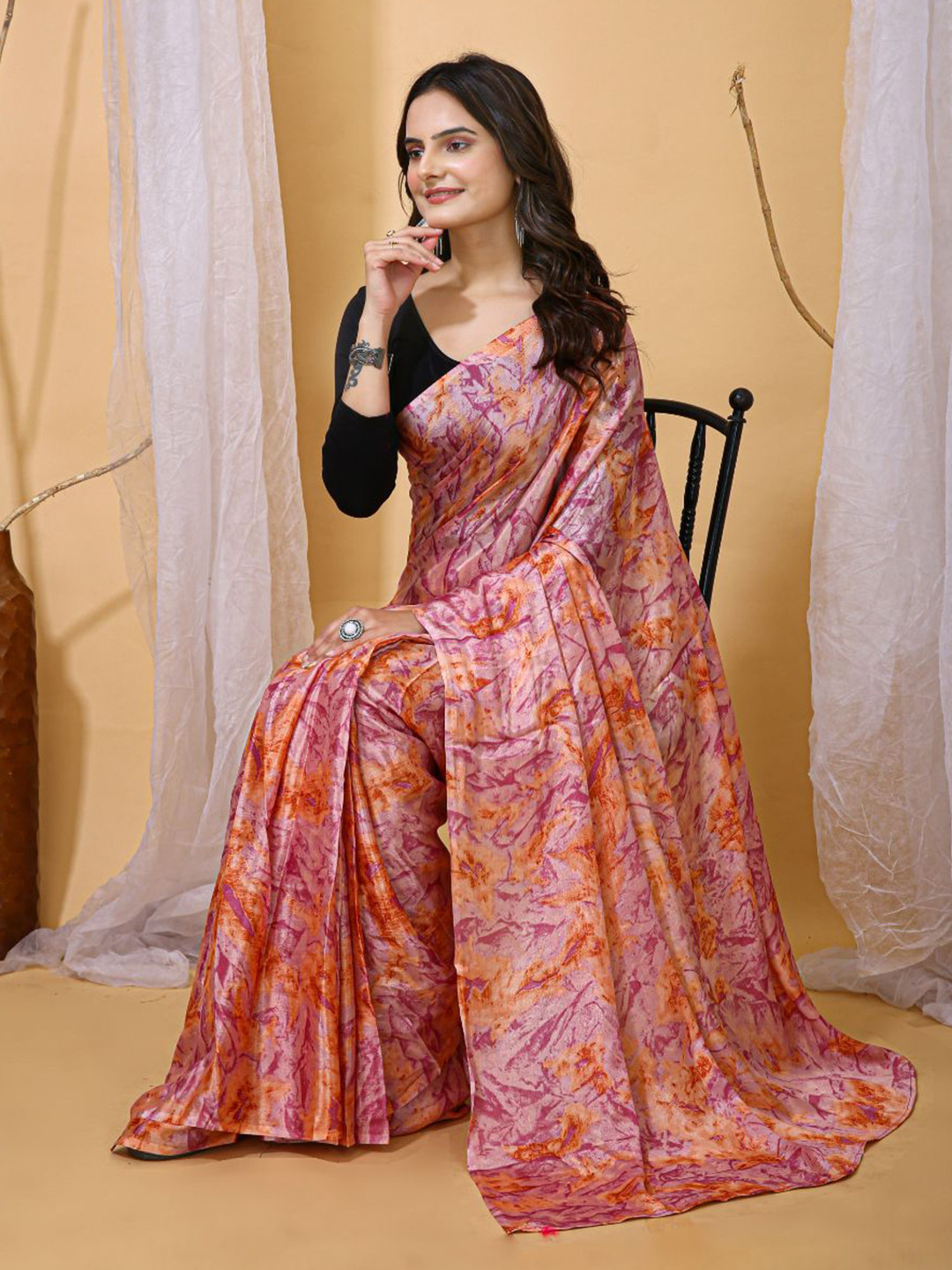 Mitera Women Abstract Printed No Border Traditional Ilkal Saree