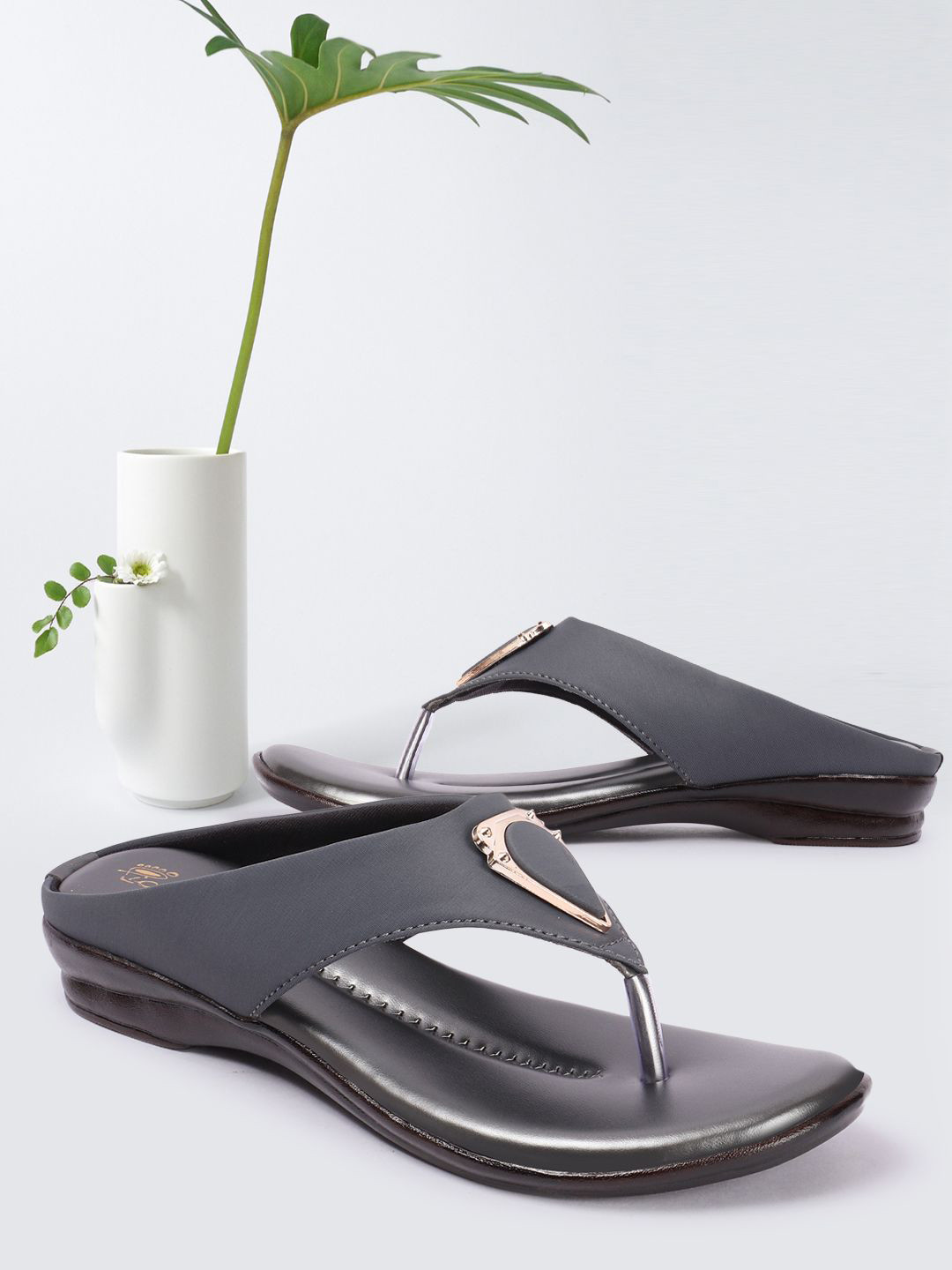 Picktoes Round Toe Platform Sandals
