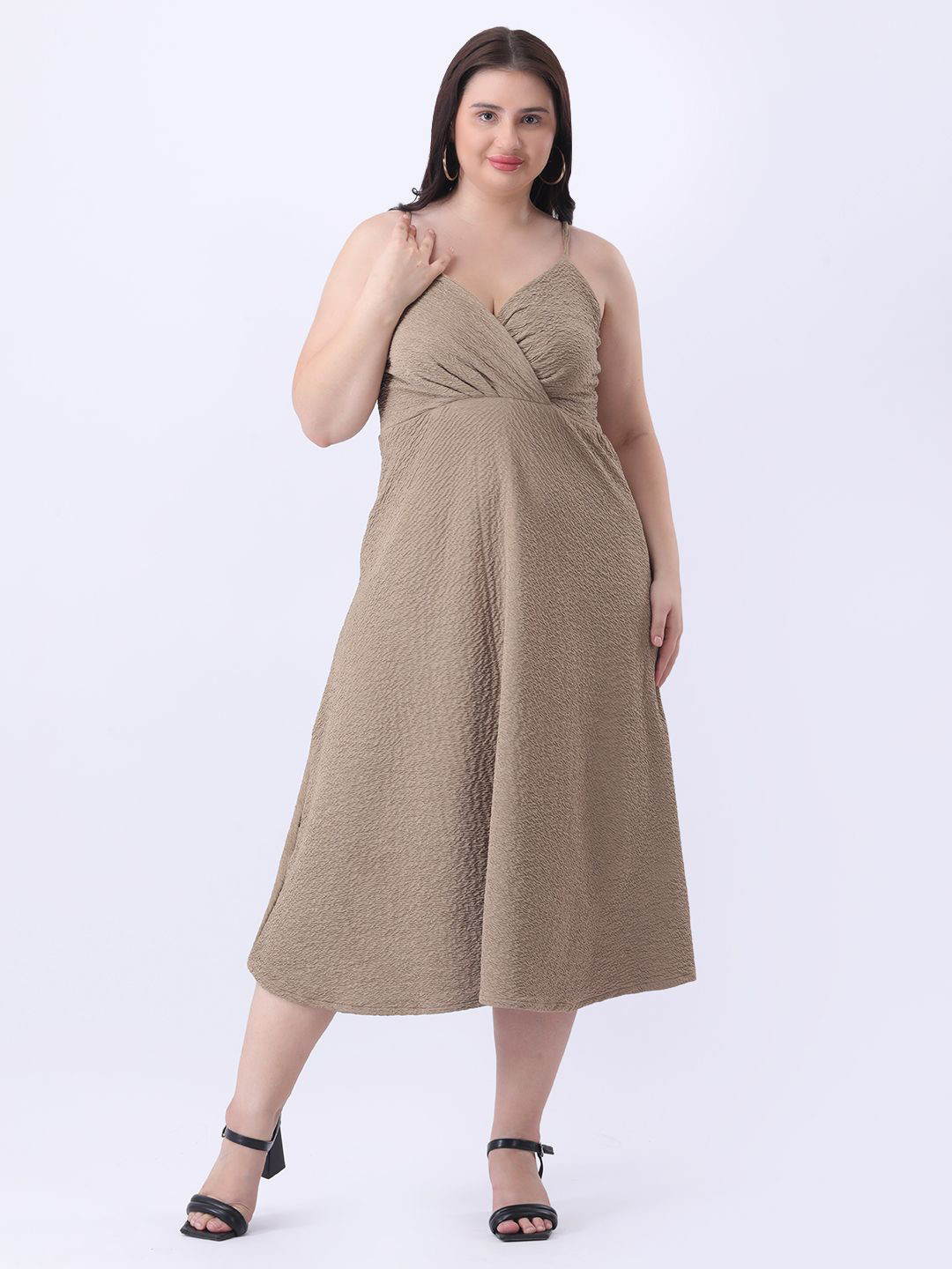 Qurvii Empire Shoulder Straps Midi Dress