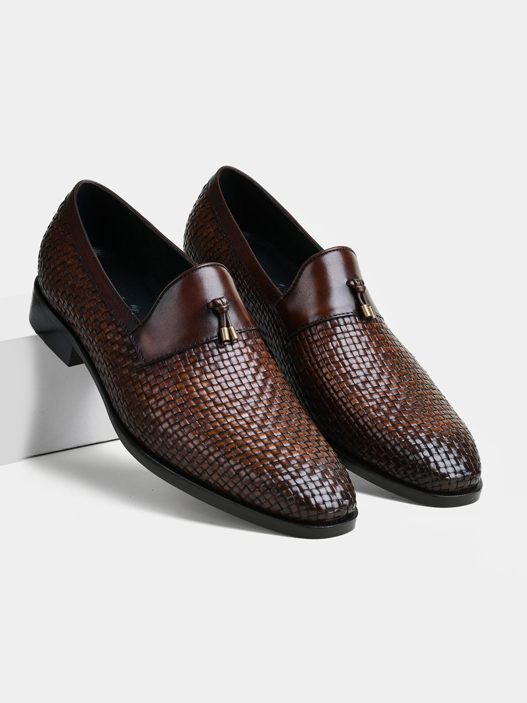 LUXORO FORMELLO Diego Men Textured Slip On Formal Loafer Shoes