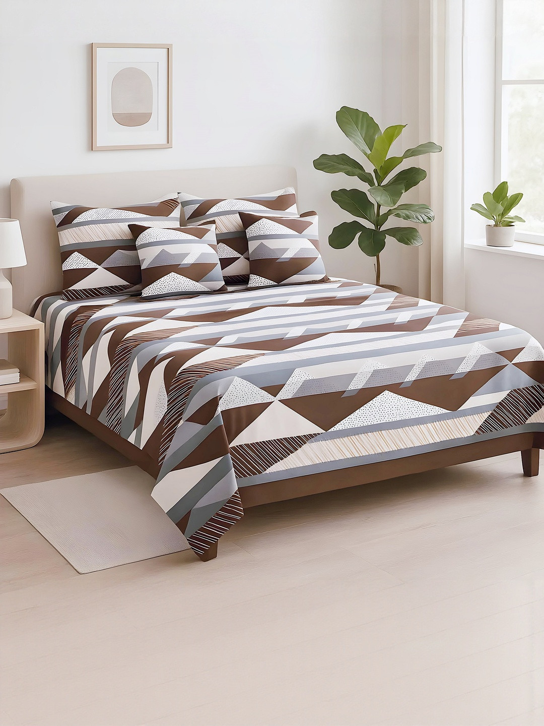 DREAM LIVING Pack Of 5 Flat Double Bedsheet With 2 Cushion & 2 Pillow Cover