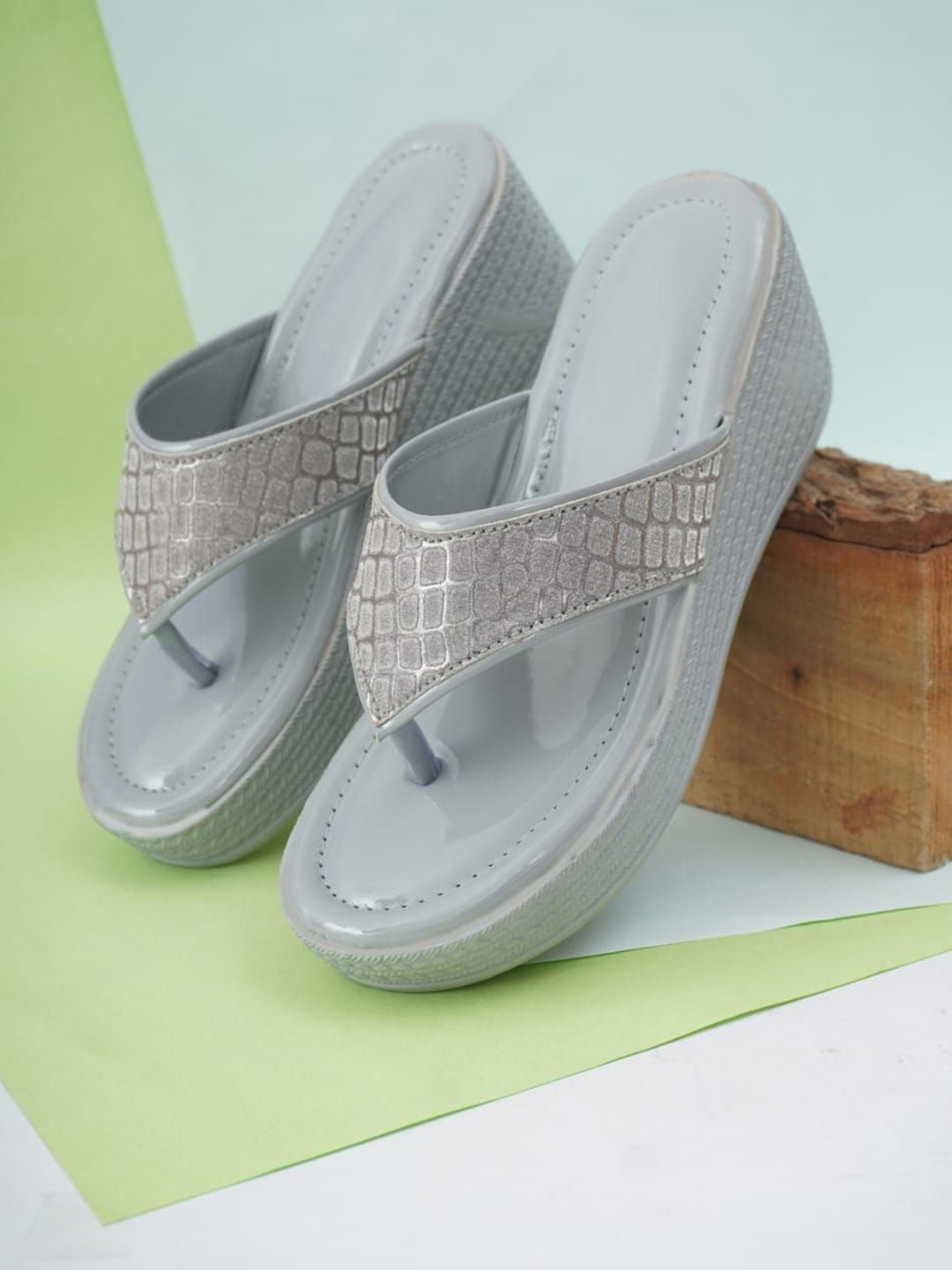 Deals4you Woven Design Mid-Top Round Toe Comfort Open Back Sandals
