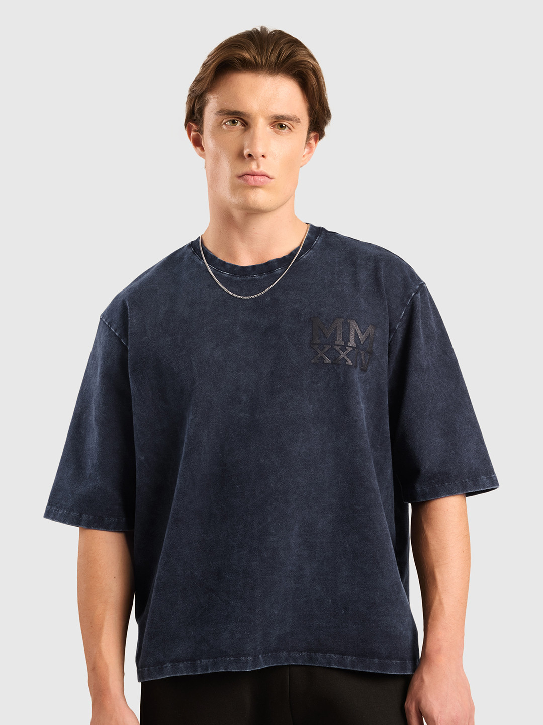 Musclemind Men Typography Printed Acid Wash Oversized Cotton T-shirt