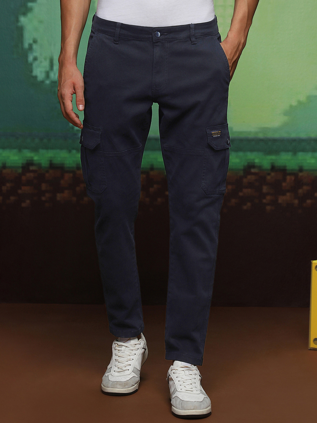 Louis Philippe Jeans Men Slim Fit Cargos Trouser