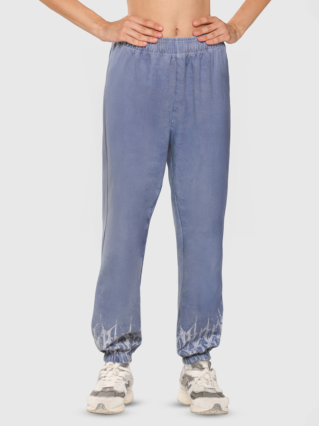 Musclemind Women Wide-Leg Mid-Rise Acid Wash Joggers