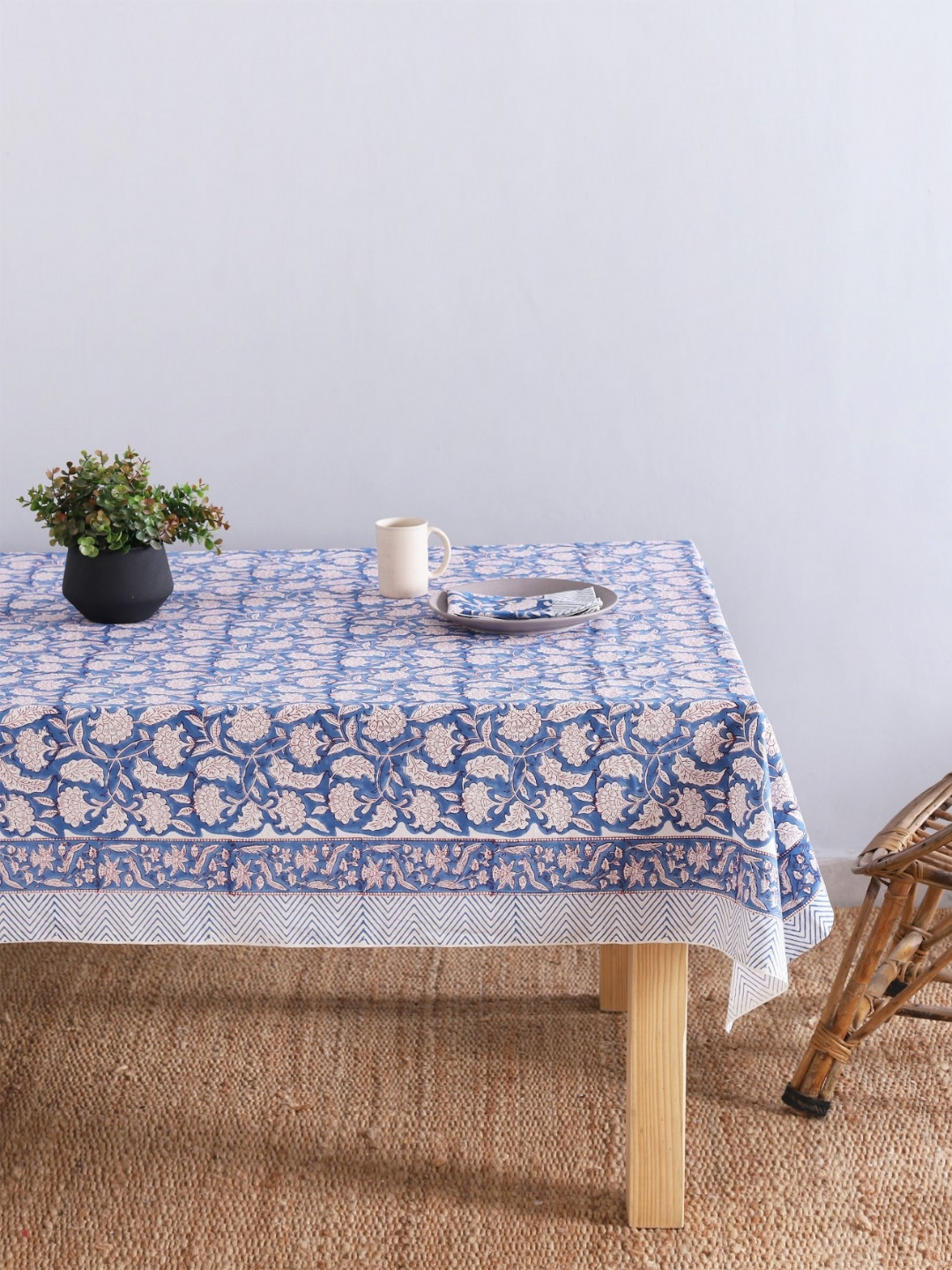 HANDICRAFT PALACE Blue 7 Pieces Floral Printed Cotton 4-Seater Table Cover With Napkins