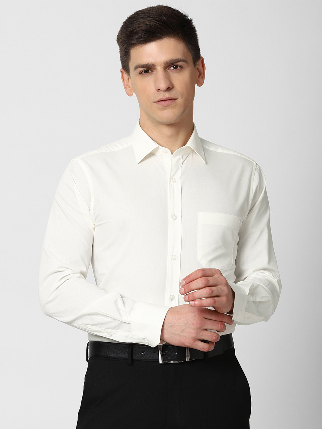 Peter England Men Nuvo Fit Solid Formal Shirt