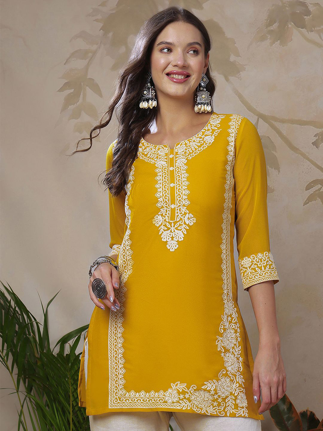 Skylee Pop Women Solid Daily Straight Kurta