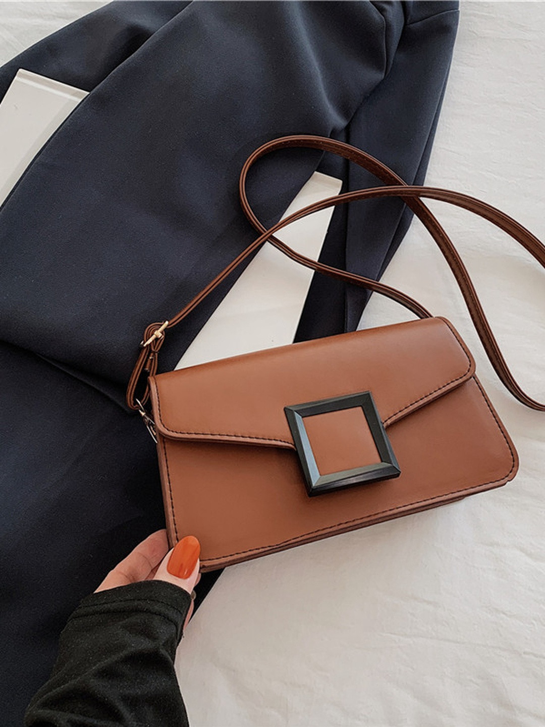 CORSICA PU Brown solid sling bag