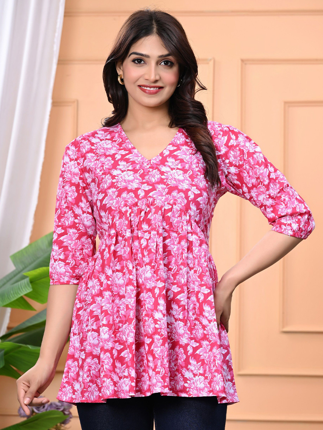 SHEESHAM Women Floral Printed V-Neck Cotton Empire Top