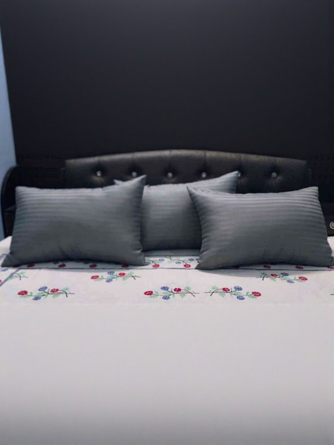 Y&A'M Grey Pack of 3 Fibre Filled Polycotton Soft Sleep Pillow