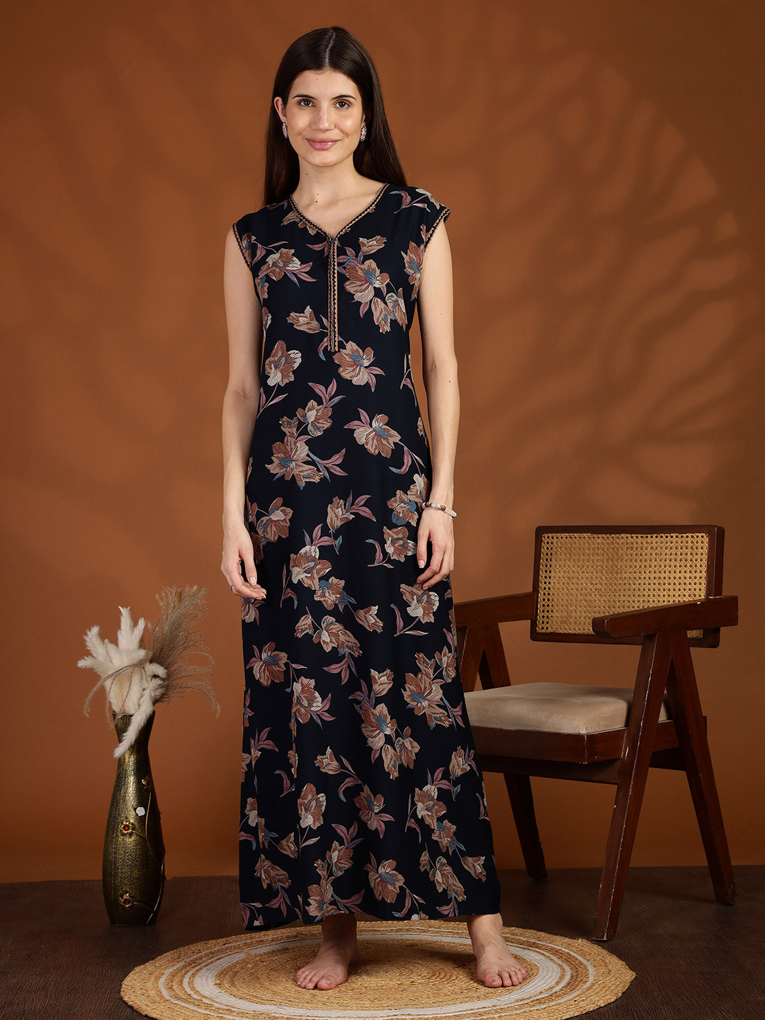 9shines Label Women Blue Floral Everyday Wrinkle Free Nightdress