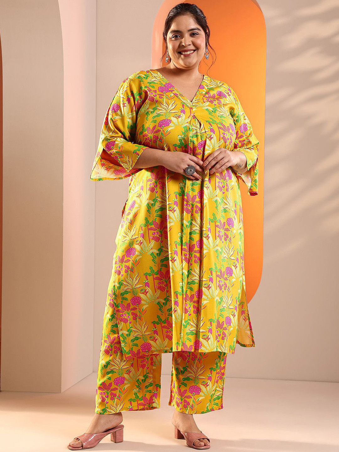 EXTRA LOVE BY LIBAS Floral Printed Tunic & Trousers Co-Ord Set