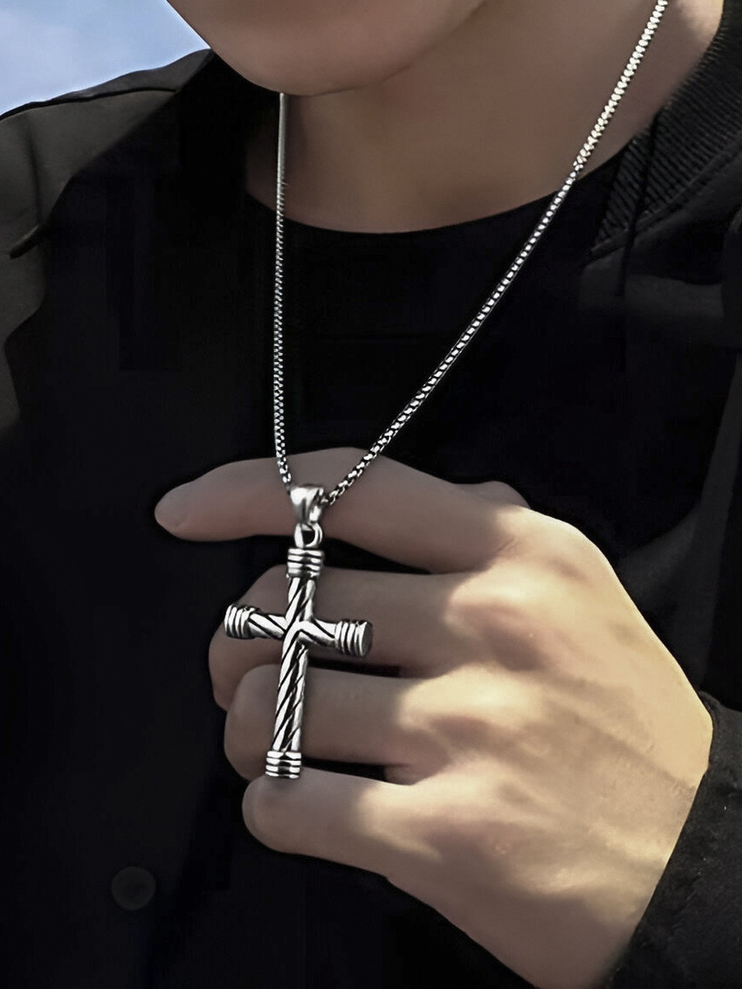 Minprice Unisex Silver-Plated Pendants with Chains