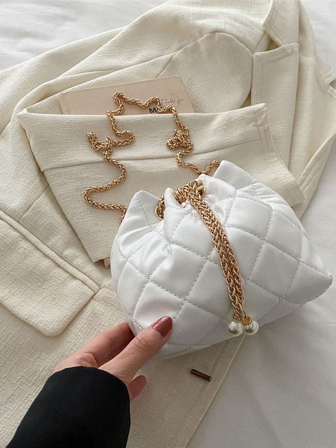 CORSICA PU Beige solid sling bag