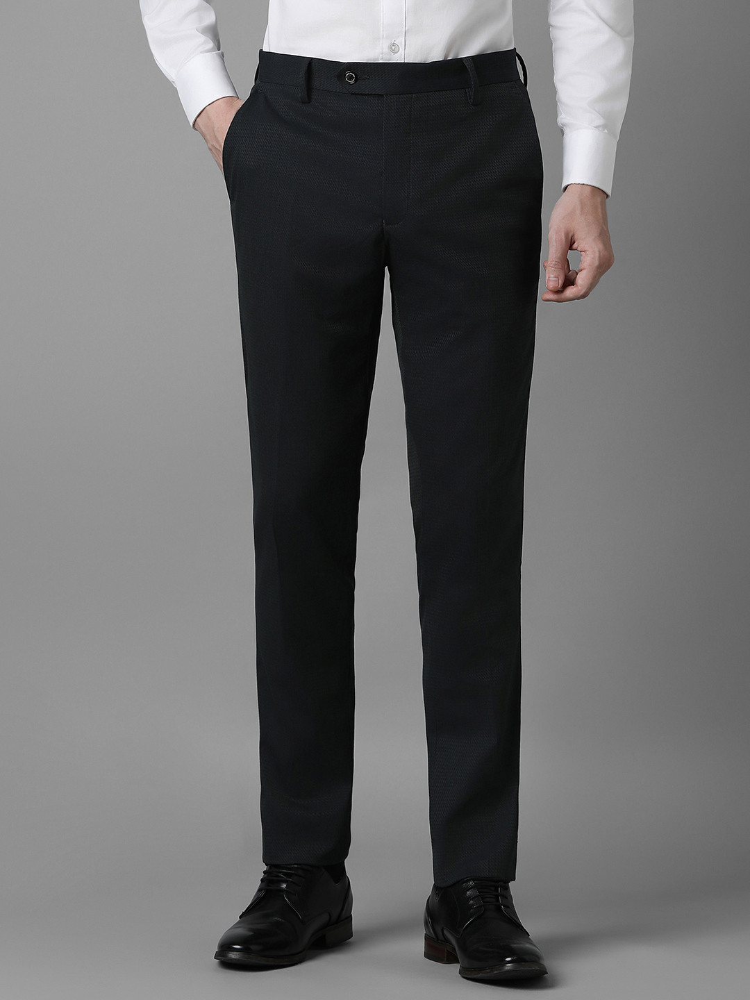 Louis Philippe Men Regular Fit Mid-Rise Check Pleated Formal Trousers