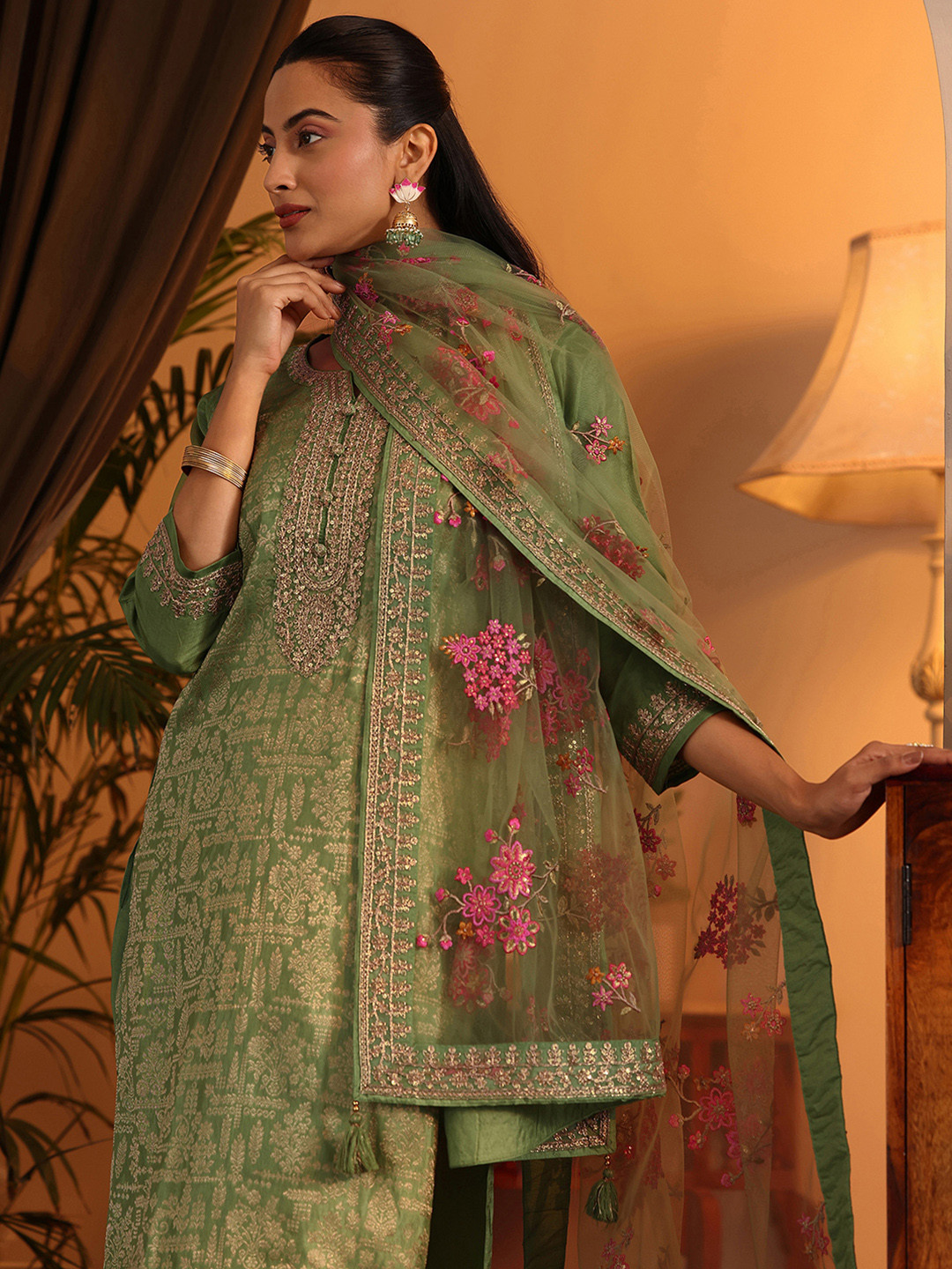 Libas Women Ethnic Motifs Printed Kurta with Trousers & Dupatta