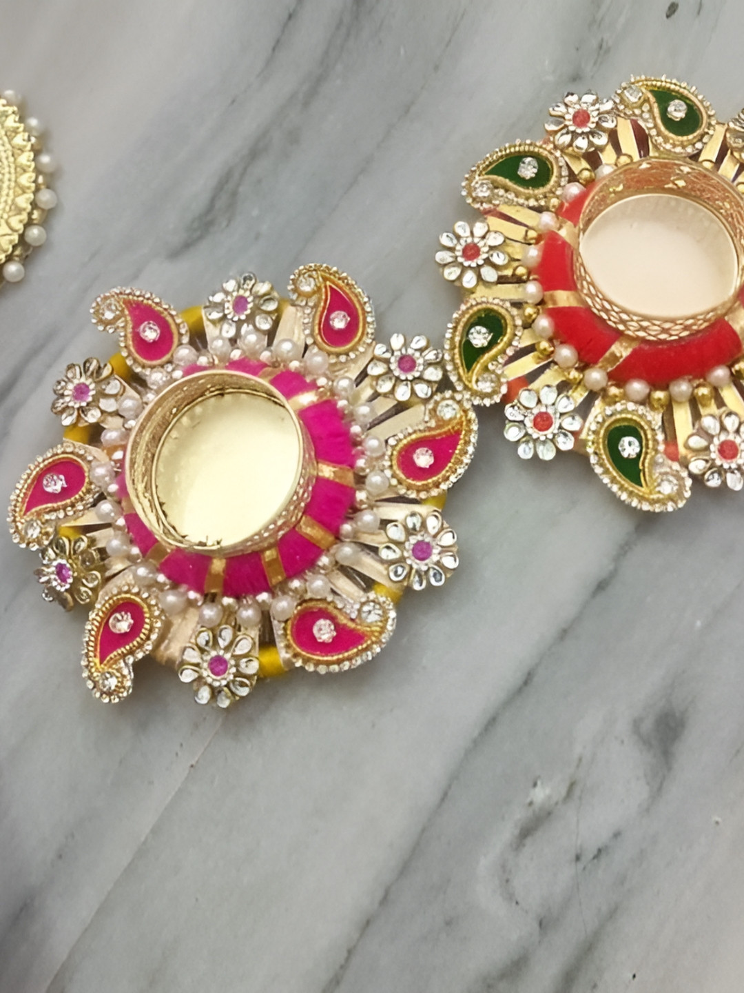 Sellplus 2-Pcs Pink & Green Embellished Candle Holder