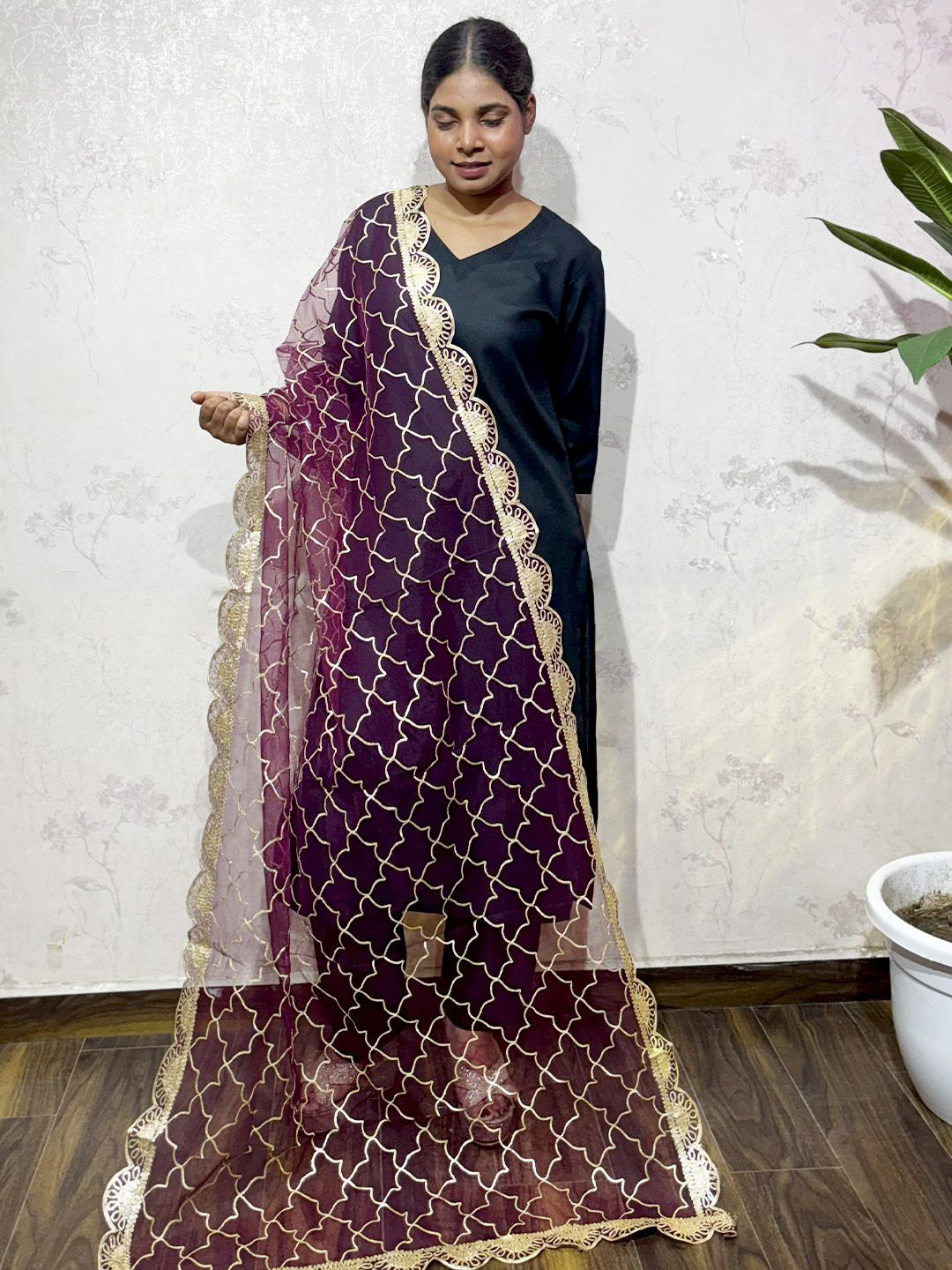 Varanga Geometric Embroidered Gotta Patti Dupatta With Taping Border