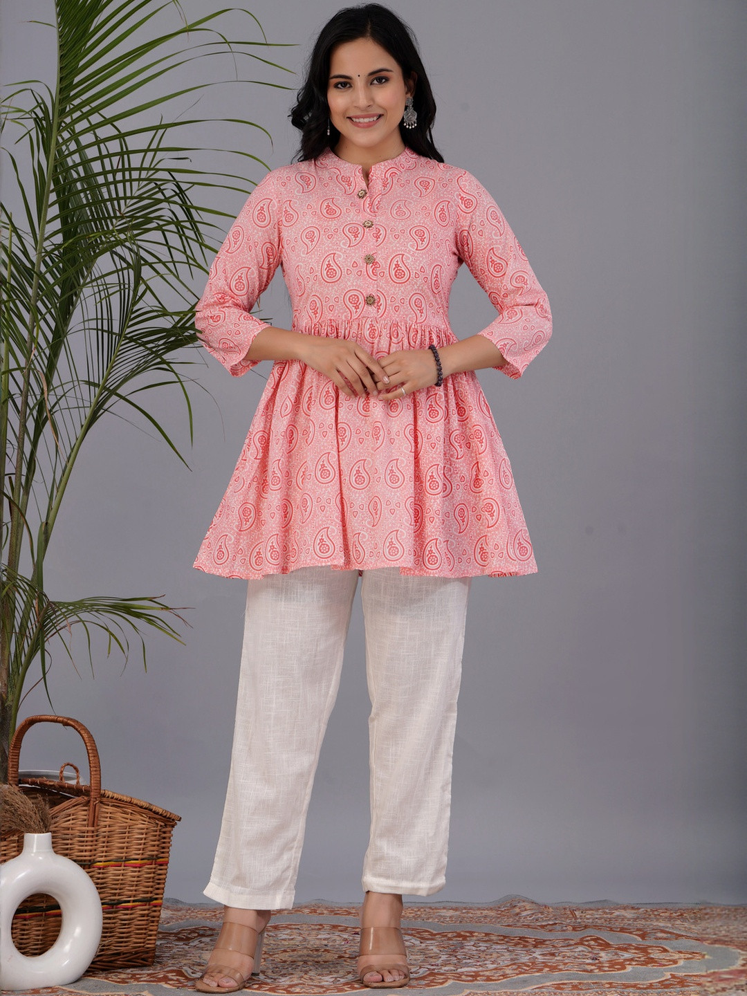 JFT Women Pink Paisley Printed Mandarin Collar Regular Sleeves Cotton Top