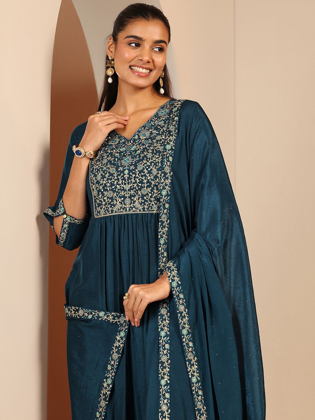 Libas Women Ethnic Motifs Embroidered Kurta with Trousers & Dupatta