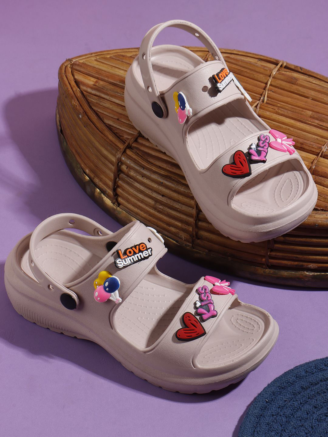 Myshtezia Women Clogs Flip Flops