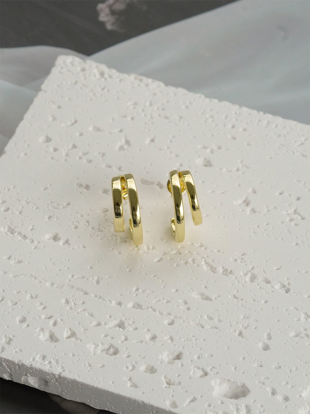 AQUASTREET 14K Gold-Plated Antitarnish Lightweight Double Half Hoops Earrings