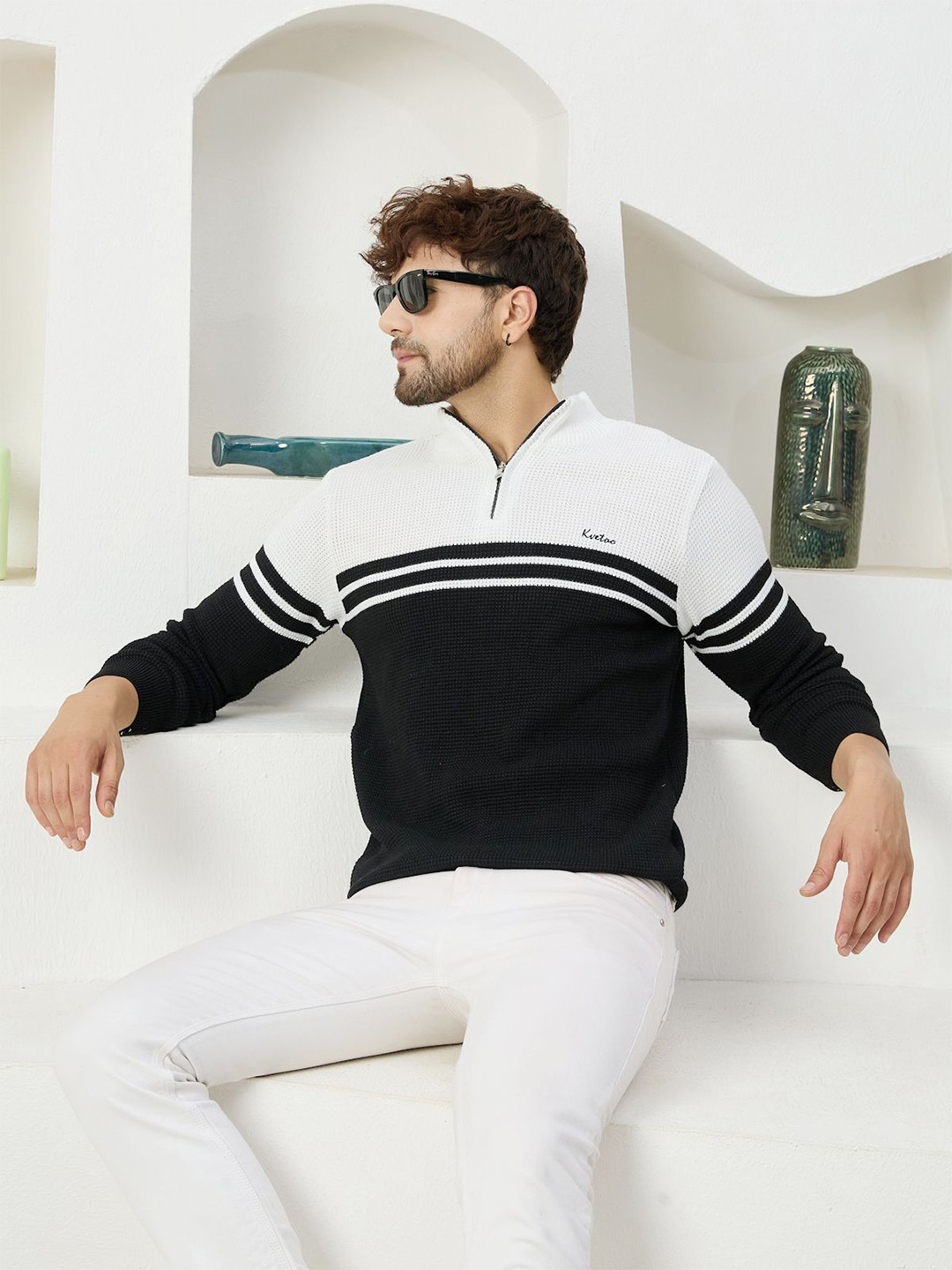 Kveto style redefined Men Colourblock Half Zipper Sweater