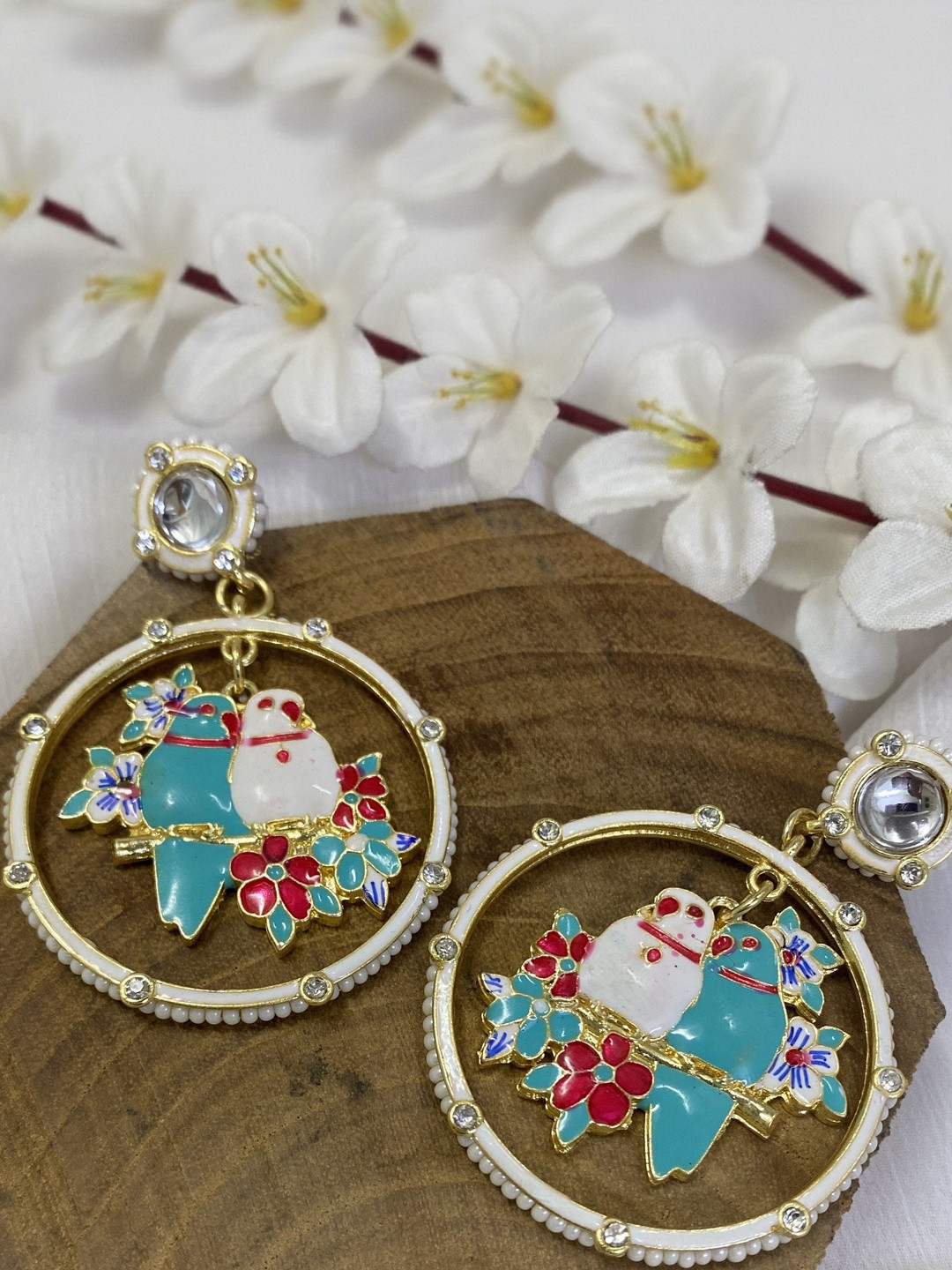 Fashion Theme Women White Birds Design Gold-Plated Meenakari Ethnic Earrings