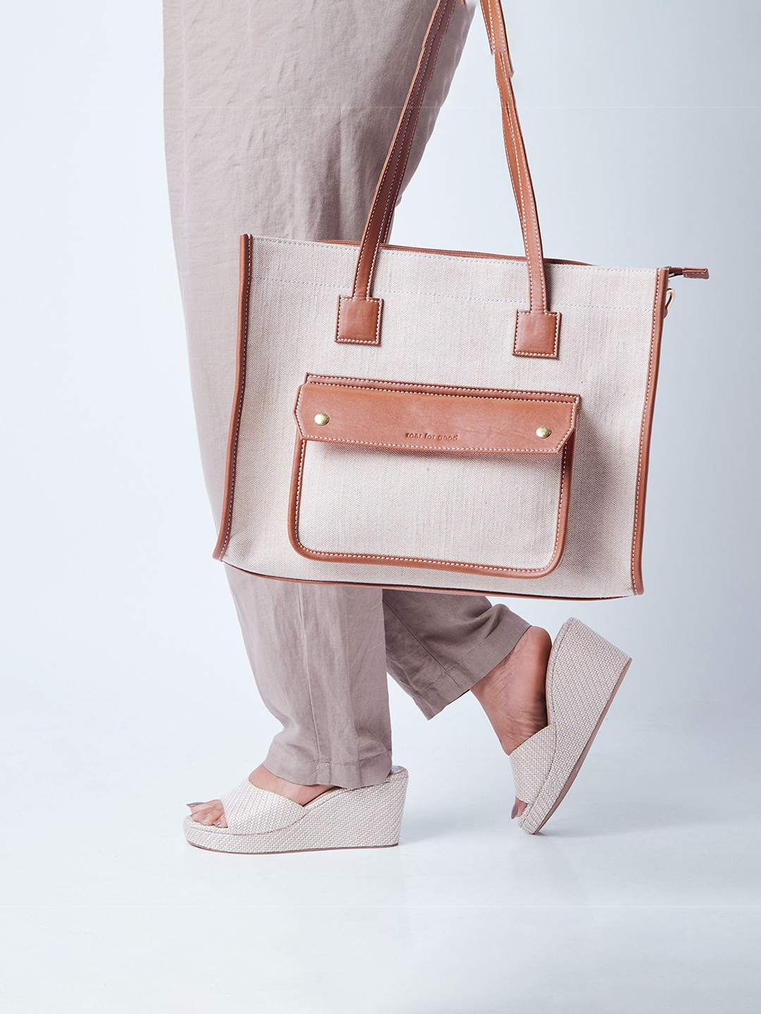 ROAR FOR GOOD Women Open Toe Wedge Sandal