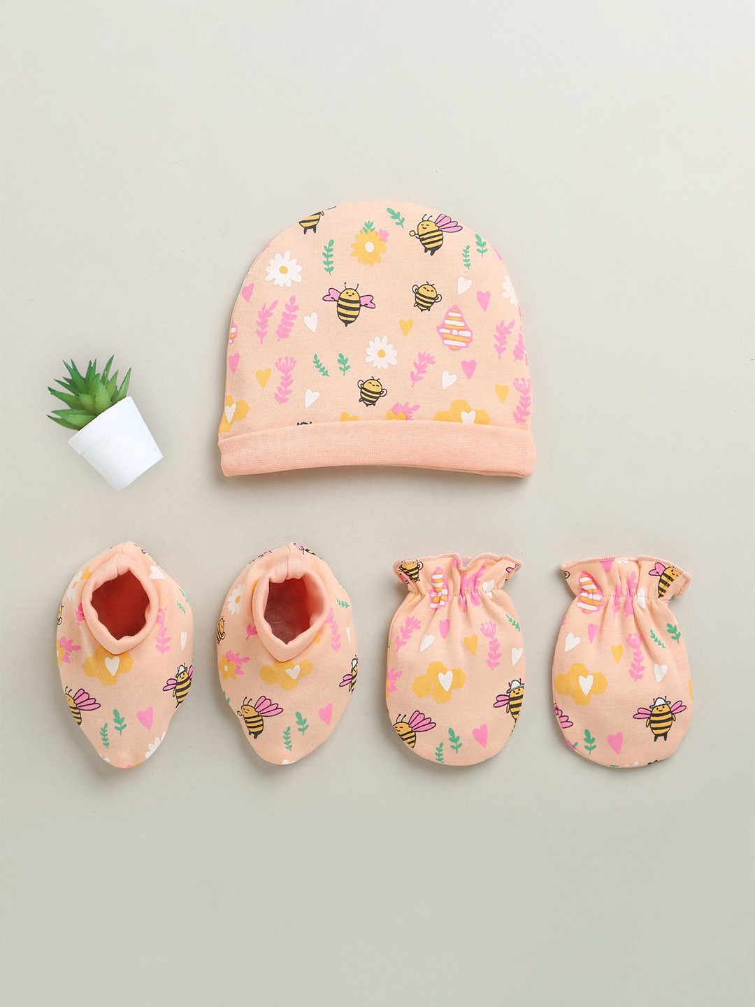 BUMZEE Girls Pure Cotton Cap Mitten & Bootie Set