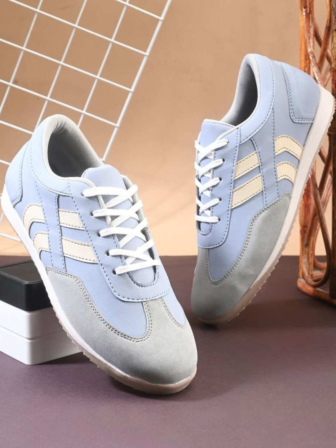 Roadster Men Casual Blue PU Sneakers