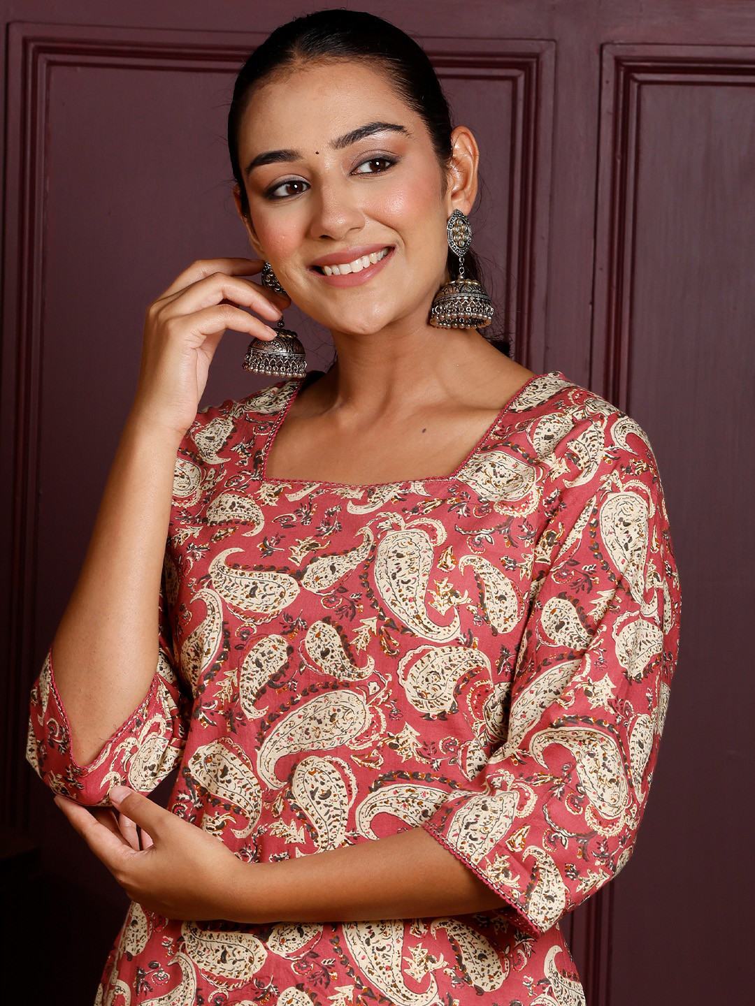 Rimeline Paisley Screen Printed Square Neck Pure Cotton Straight Kurta