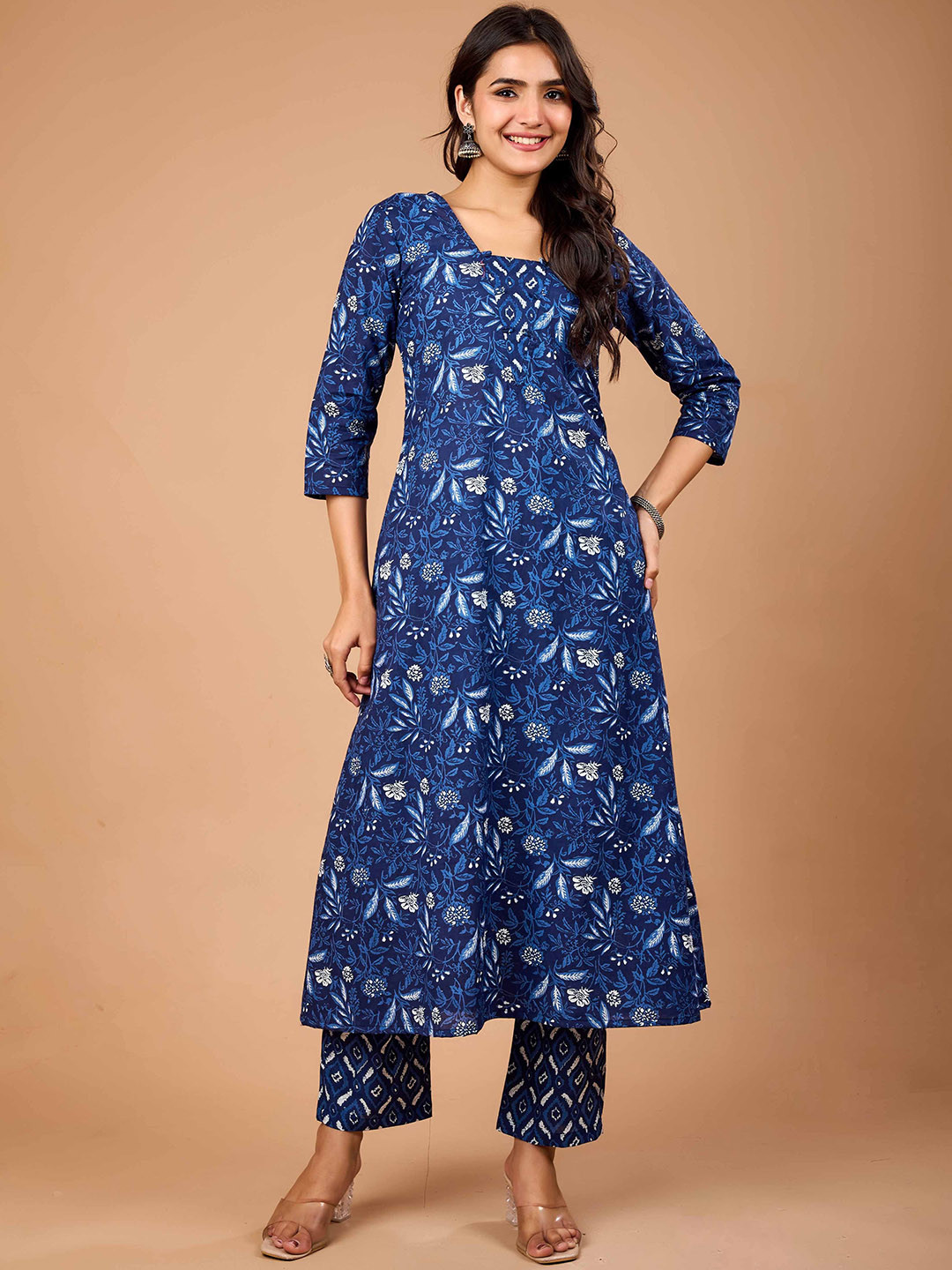 Le Mec Floral Printed Square Neck Pure Cotton A-Line Kurta With Trousers